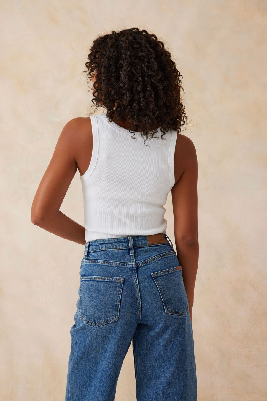 Contour Rib Tank - White